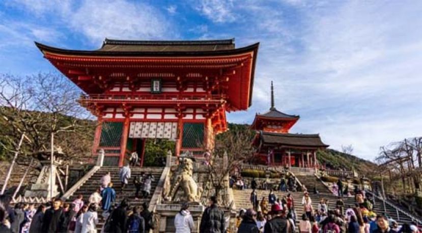 日本外国访客回流，疫后首度重返2千万人大关。