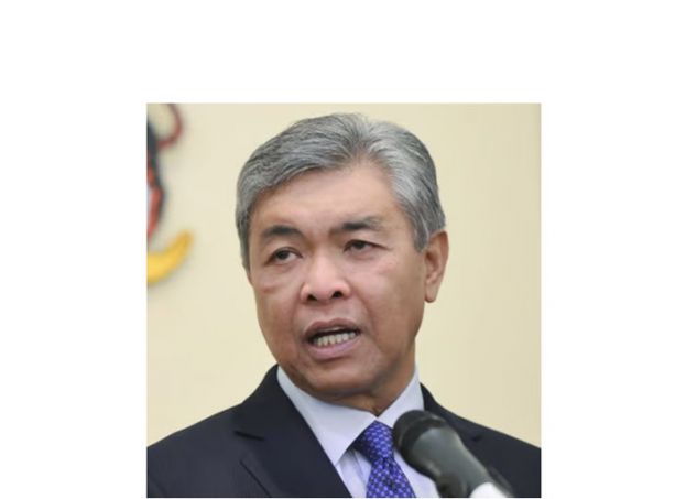 拿督斯里阿末扎希。