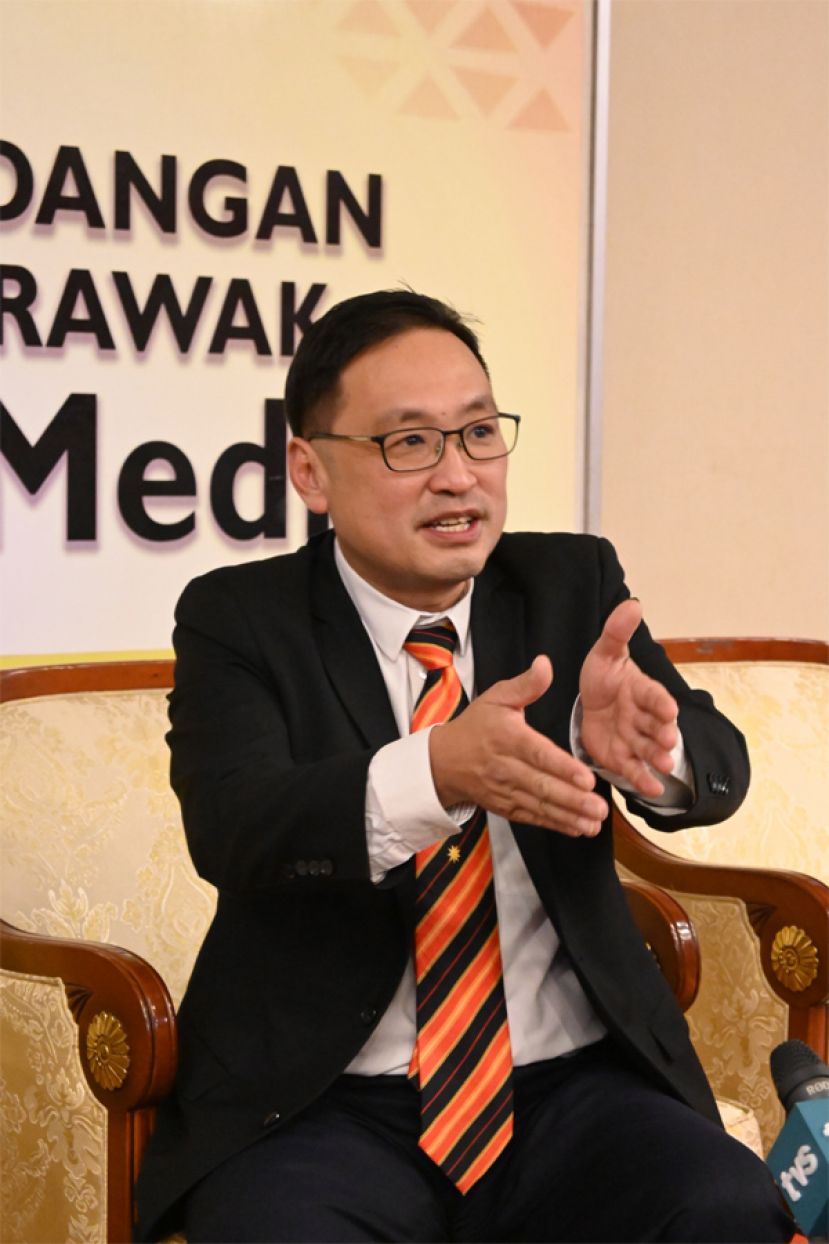 张健仁：政府需向人民公布&ldquo;裸塔&rdquo;课题