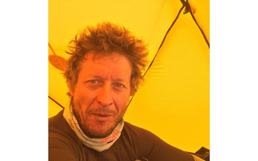 北爱尔兰著名的登山家汉那下山途中身亡。