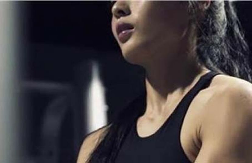 健身女教练&ldquo;卡到阴&rdquo;下面肿一包　私密美形手术不再尴尬生活