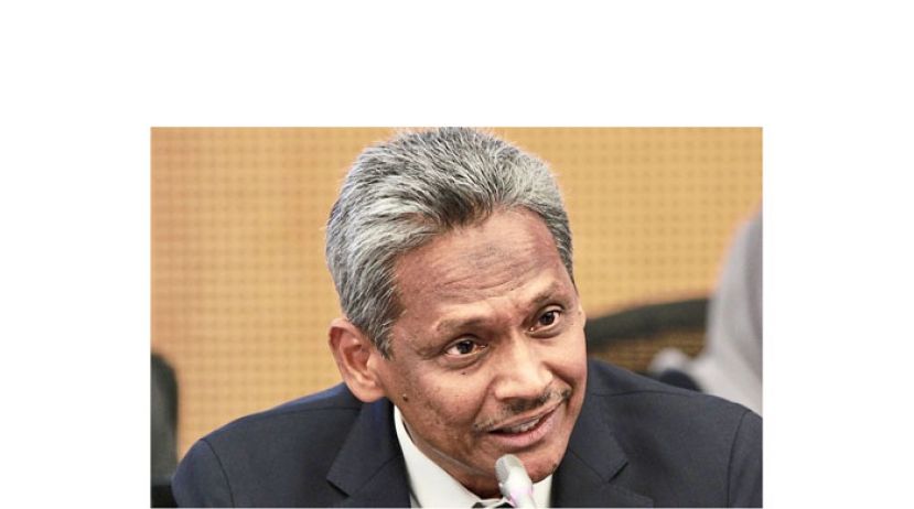 国行总裁拿督阿都拉昔。