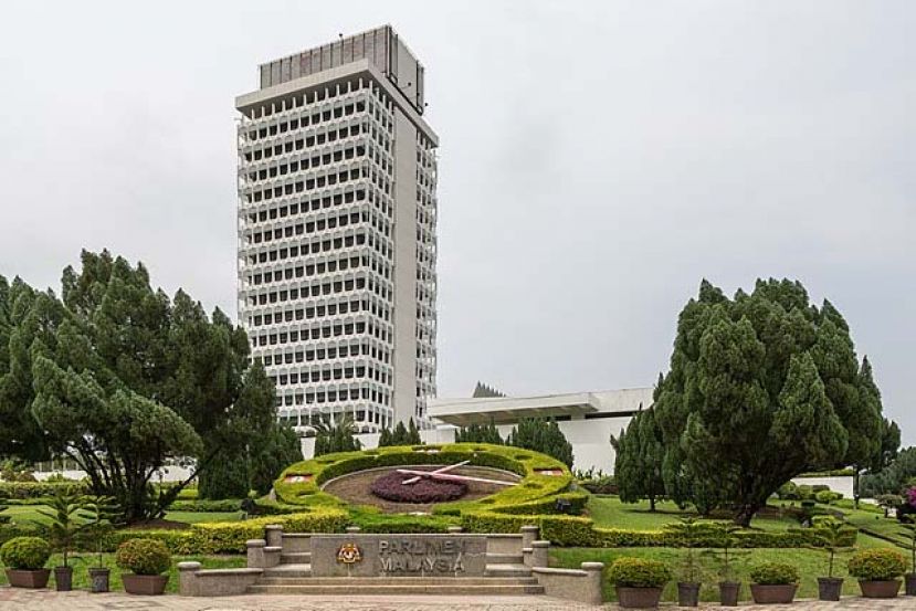 国会大厦明年中采用太阳能供电