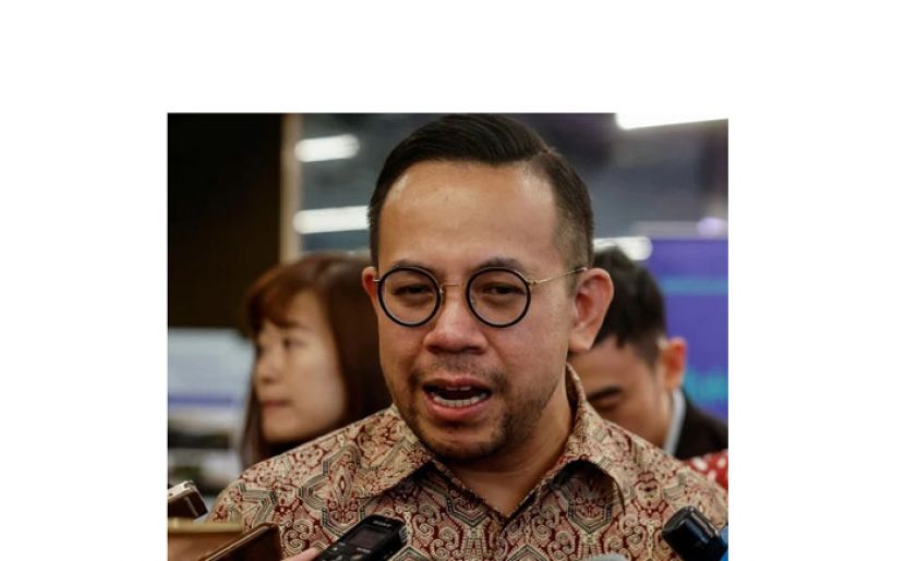 人力资源部长沈志强。