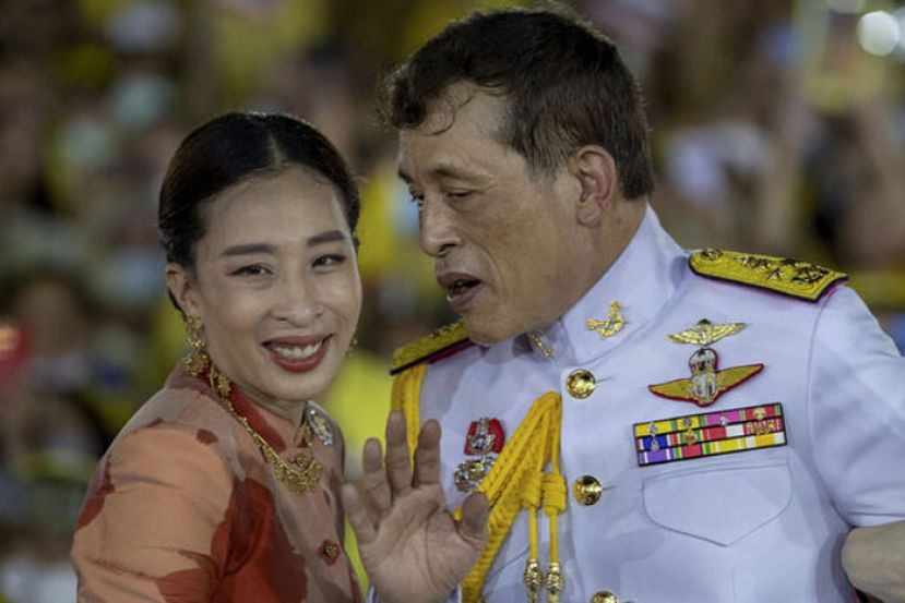 泰王瓦吉拉隆功与长公主帕差拉吉蒂雅帕。