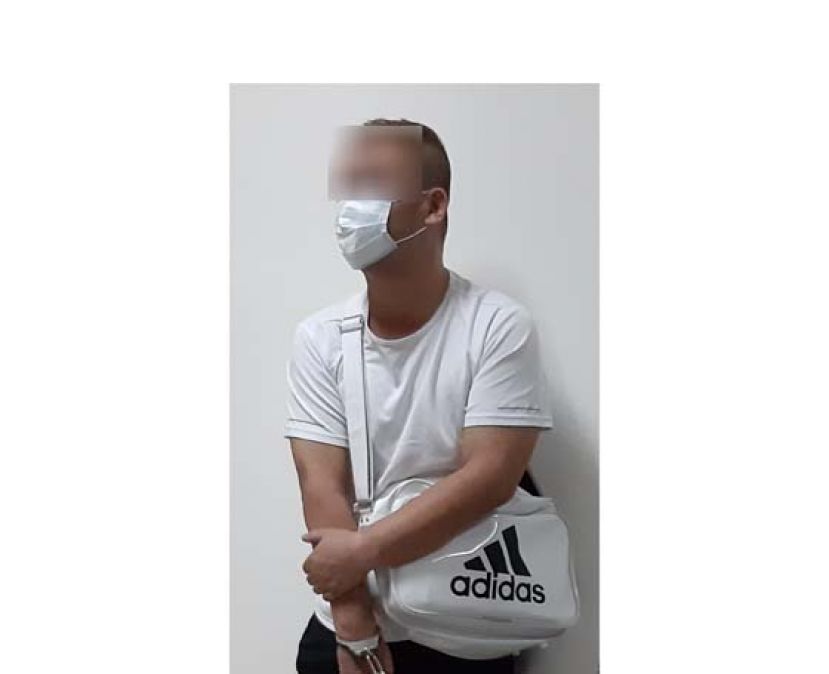 涉嫌砸车和破坏警局公务的男子被带上法庭面控。