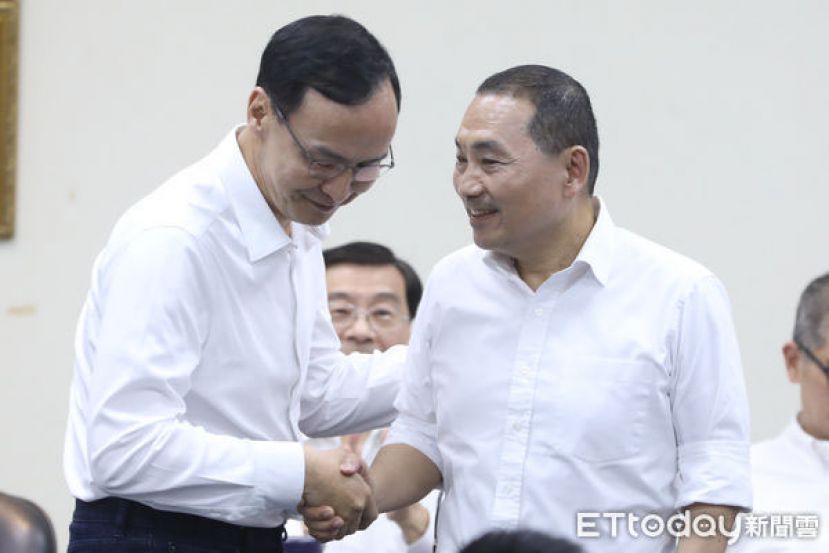 台湾国民党主席朱立伦主持中常会，徵召侯友宜参选总统。