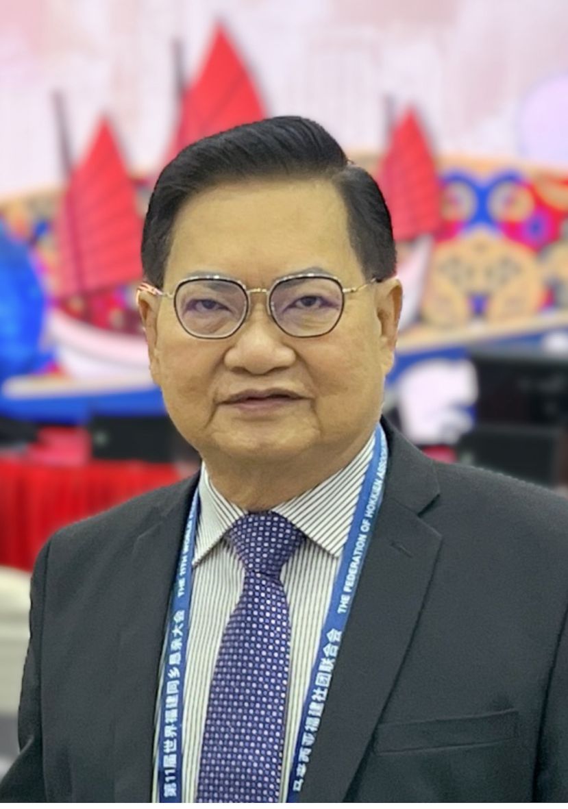 斯木省华总会长兼成邦江中华总商会会长拿督吴标生博士。
