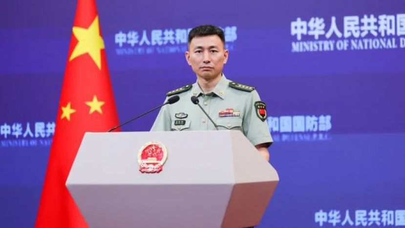 中国国防部发言人张晓刚。