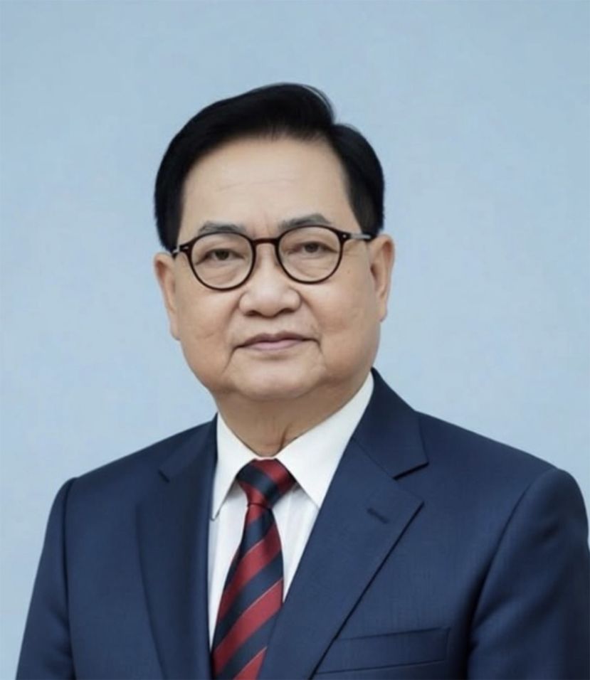 斯木省华总会长兼成邦江中华总商会会长拿督吴标生博士。