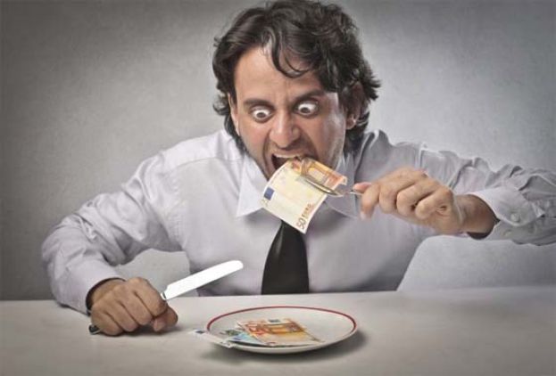 警员吞下九张钞票，卡在喉咙中，阻塞呼吸道，最后被送往急诊室急救。（示意图）