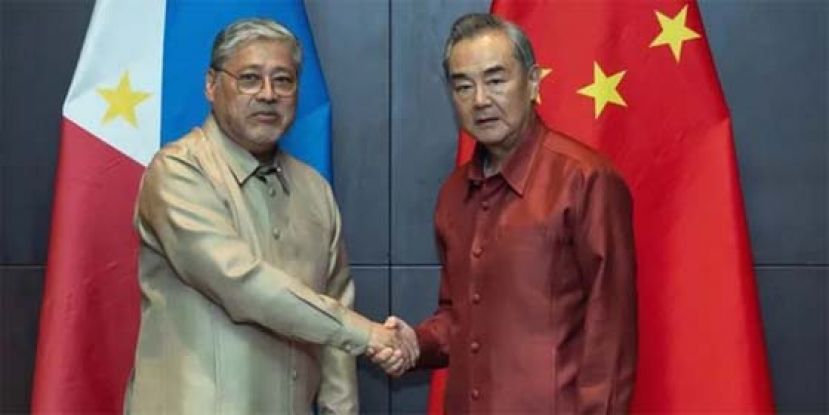 仁爱礁运补安排，王毅促菲勿出尔反尔。