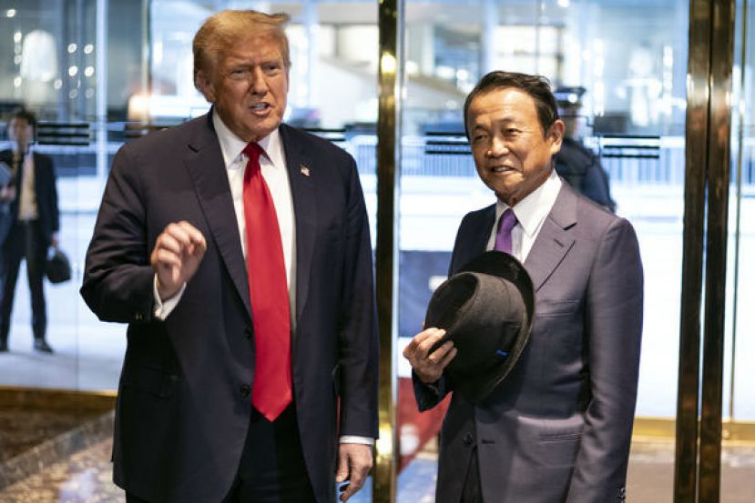 日本前首相麻生太郎赴美与前总统特朗普会面。