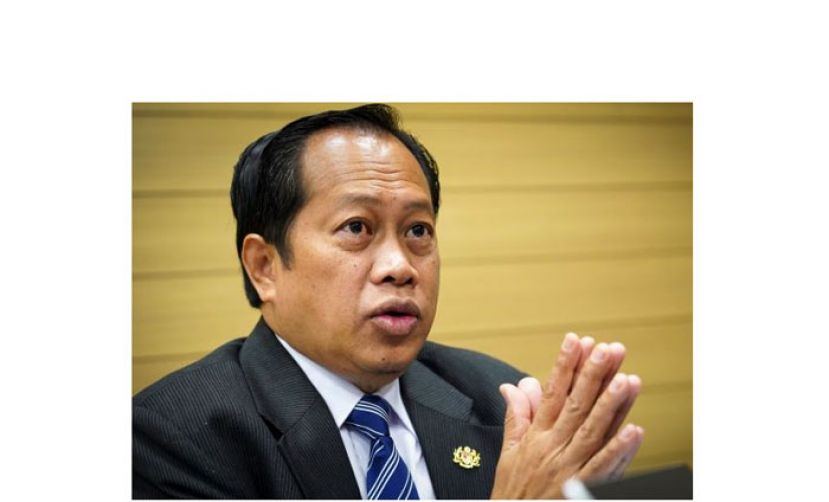 拿督斯里阿末玛斯兰。