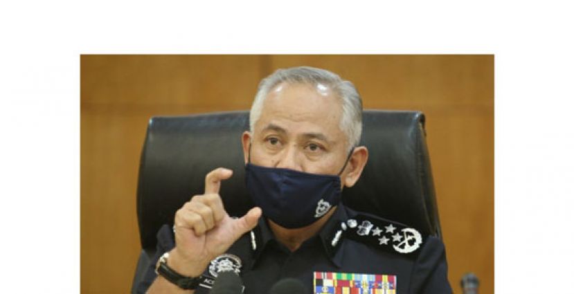 全国总警长拿督斯里阿克里沙尼。