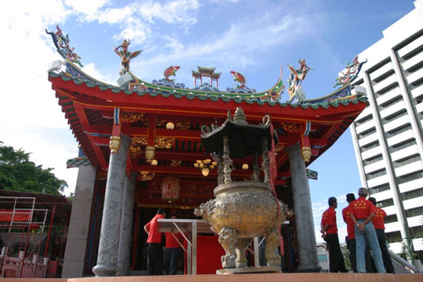 下届寿山亭大伯公诞辰日庆典炉主与头家者可提呈表格