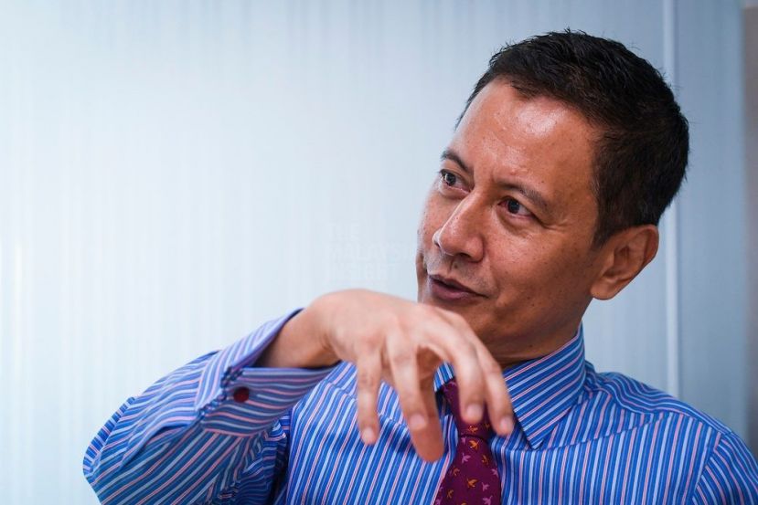 图示：阿兹哈指出，选委会正考虑实施电子投票（e-undi）措施，而此举也是检讨国家选举系统改革建议的其中一部分。