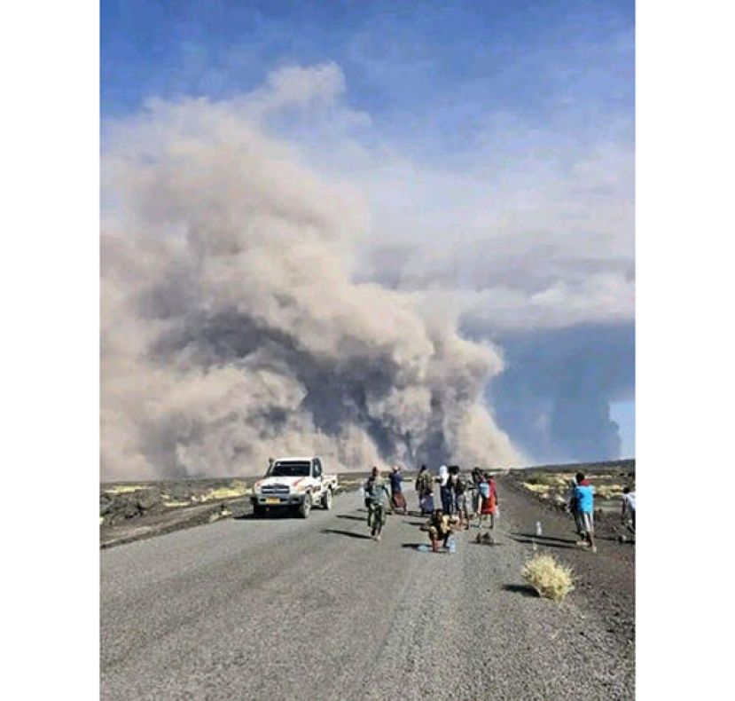 衣索比亚东北部的海利古比火山沉寂1万2000年后首次喷发。