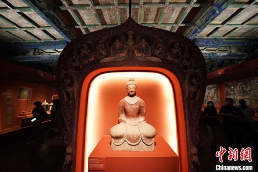 2021年9月，北京故宫博物院举行&ldquo;敦行故远：故宫敦煌特展&rdquo;。图为敦煌文物佛像复制品。