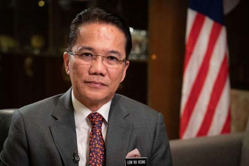 首相署部长拿督刘伟强。