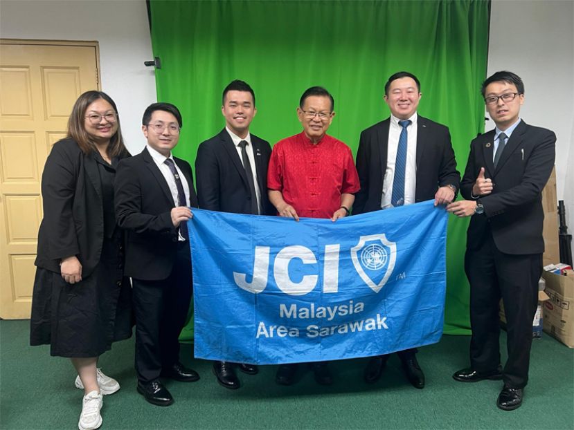 砂区马来西亚国际青年商会拜访砂拉越交通部长拿督斯里李景胜