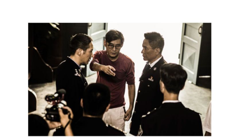 从《生死卧底》到《破冰行动》，再到《冰雨火》，导演傅东育俨然成了禁毒剧的&ldquo;专业户&rdquo;。