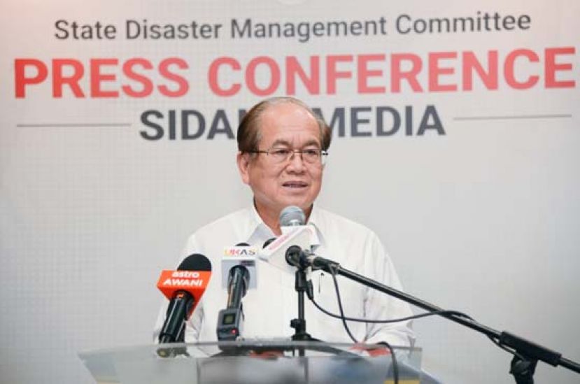 砂副首长兼灾难管理委员会主席拿督阿玛道格拉斯。