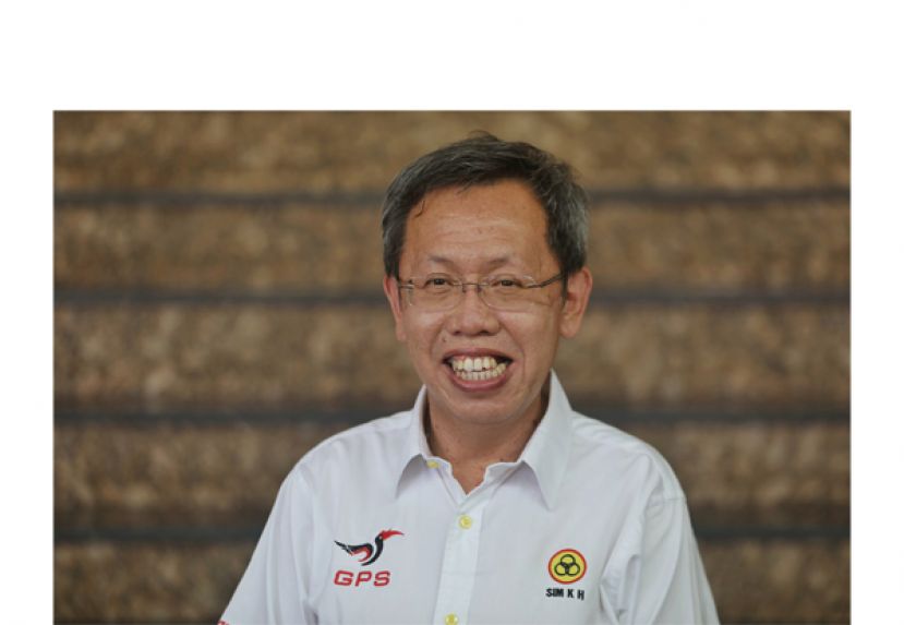 砂副总理沈桂贤受封拿督阿玛.