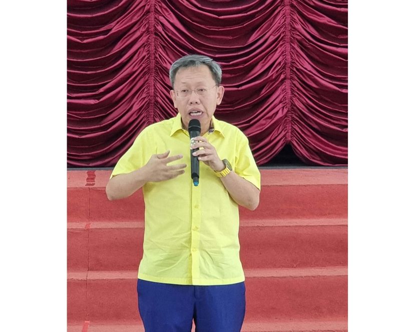 砂拉越副总理拿督阿玛沈桂贤在致词时摄。