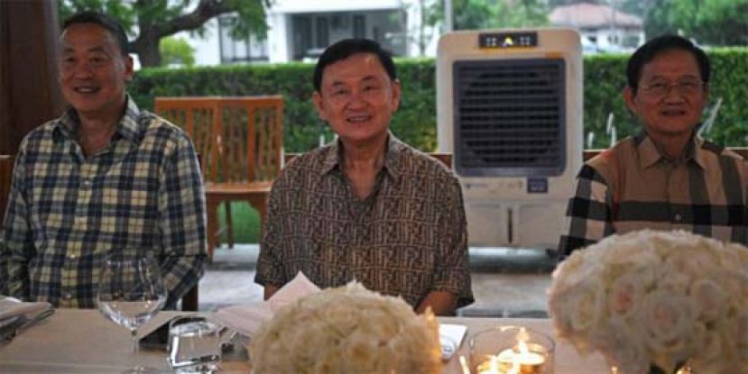 流亡外国多年归来 他信：家庭幸福是真实的。