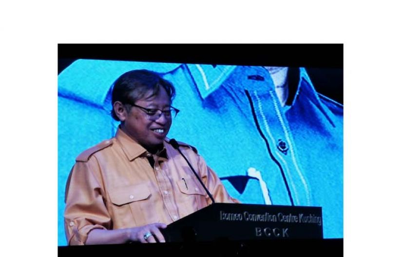 拿督巴丁宜阿邦佐哈里。