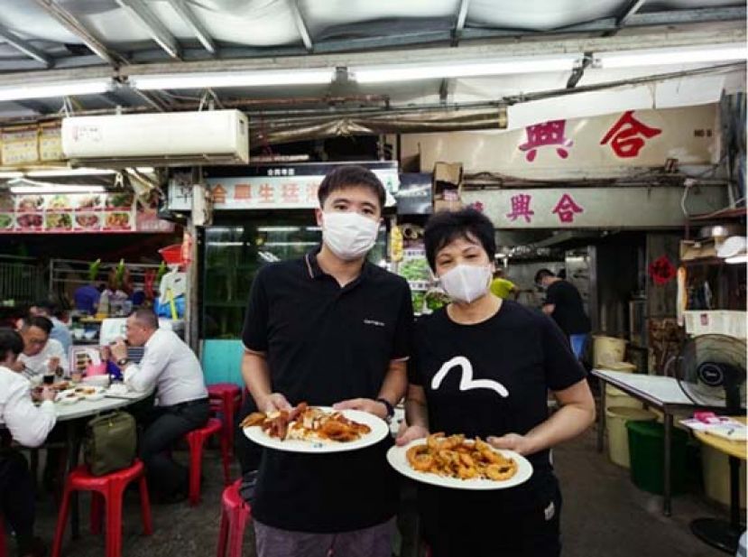 女铁人为亡夫　守护40年大牌档