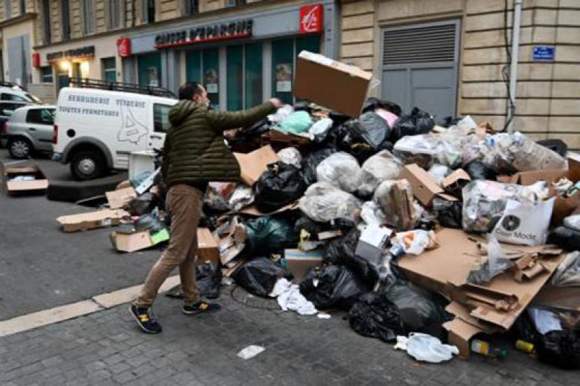 法国迎来全国性罢工　马克龙政府面临考验