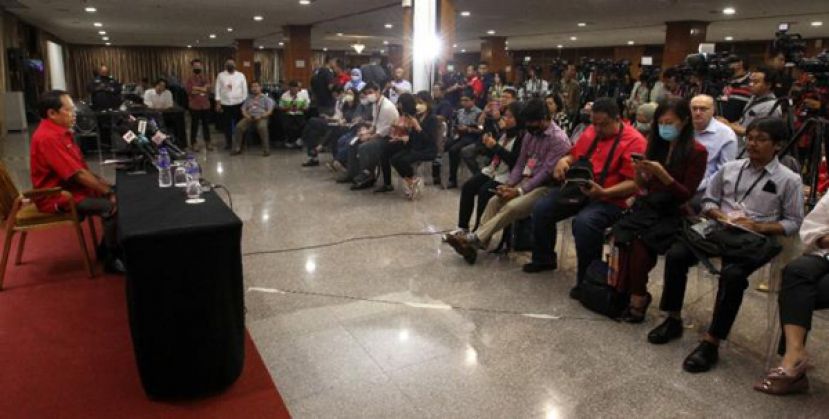 阿末马斯兰：修改党章开除不遵从党意的国州议员