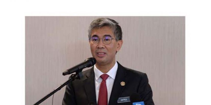 财政部长东姑扎夫鲁。