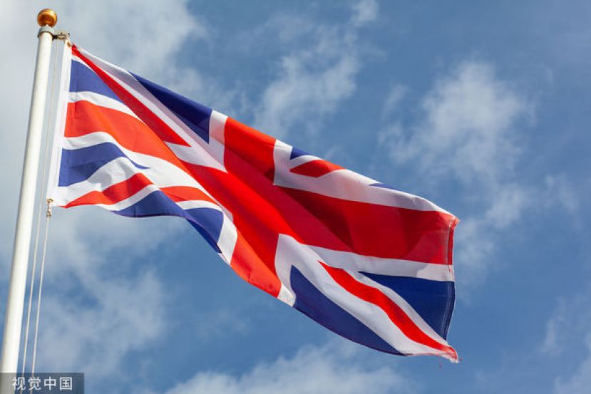 英国工作签证新规定的最低薪资门槛为一年3万8700英镑，较以往提高约48% 。