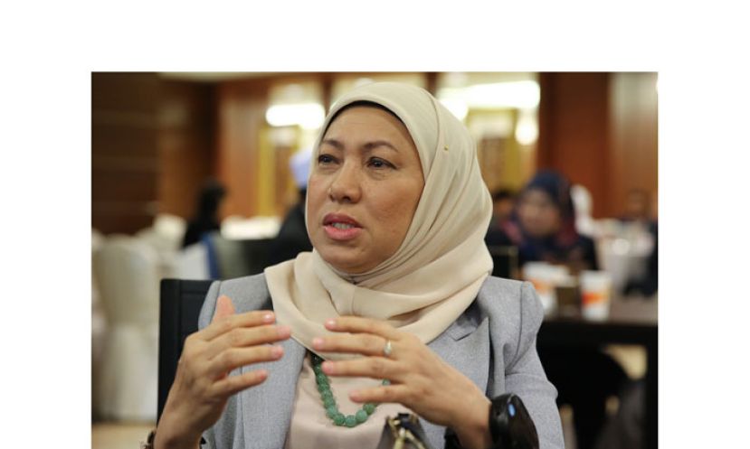 拿督斯里南希。