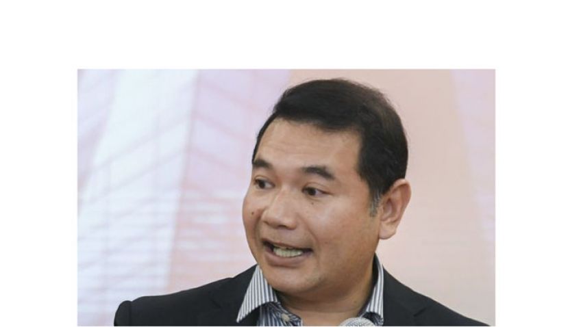 经济部长拉菲兹。