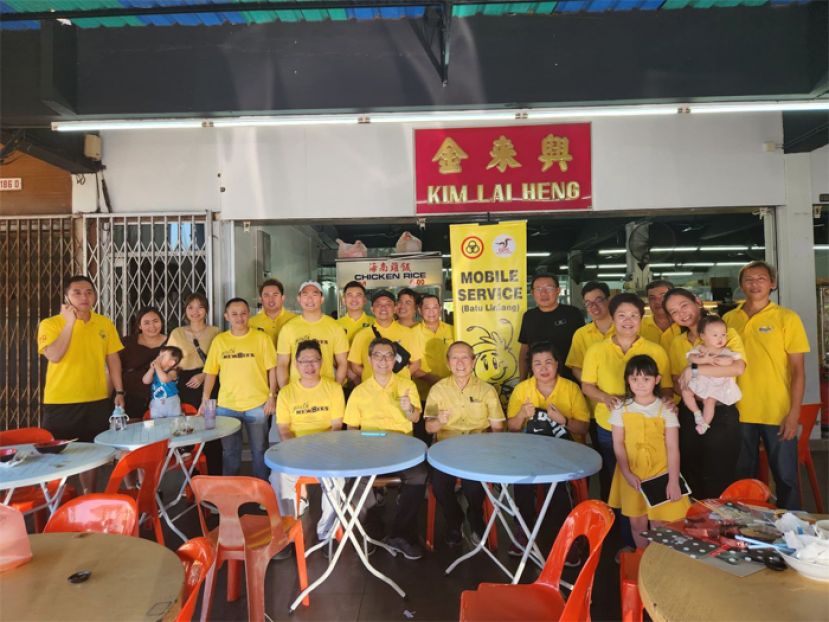人联党峇都林当支部青年团   咖啡店流动服务