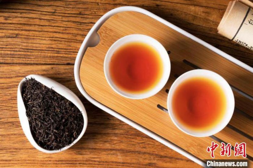 “宁红茶”。