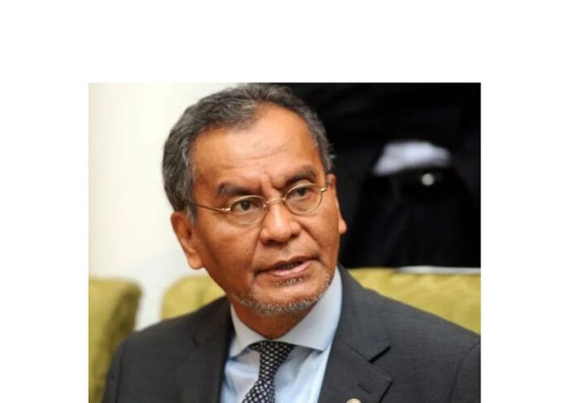 卫生部长祖基菲里。