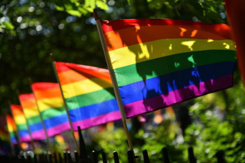 泰国国会众议院一读通过民事和商事法修正草案，让泰国同性婚姻合法化跨出重要的一步。