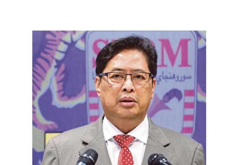 丹斯里阿占巴基。