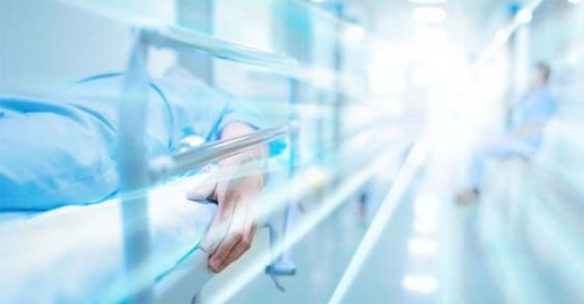 澳洲男骑车45公里，半夜濒死90分钟昏迷1周后苏醒。