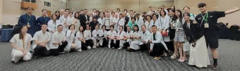 逾百名国际中医齐聚古晋义诊     黄鸿圣：传播中医理念惠及民众