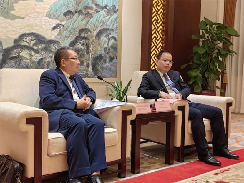 黄鸿圣率领古晋南市代表团访泉州市及赴南安祭祖