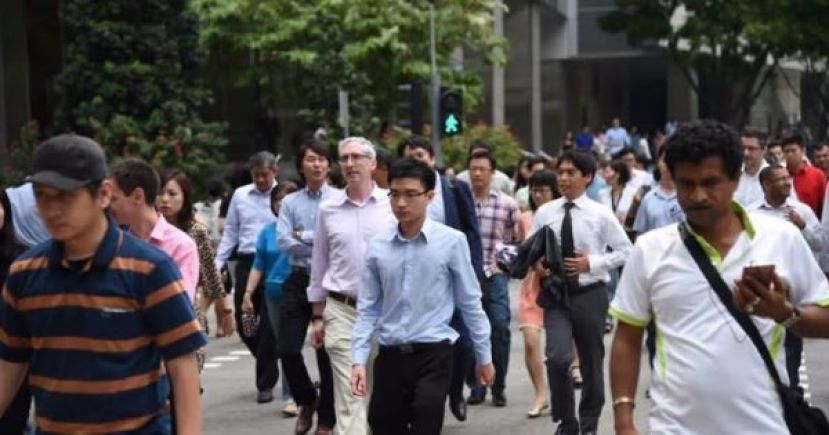 新加坡总人口增加2％，首次突破600万人。