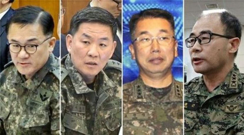 从左起，吕寅兄、李镇雨、高贤锡和郭种根。