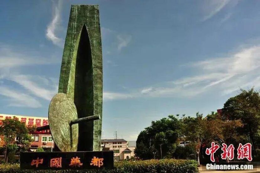 樟树标志建筑碾槽。