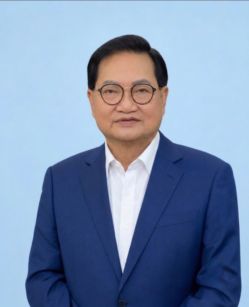 斯木省华总会长兼成邦江中华总商会会长拿督吴标生博士。